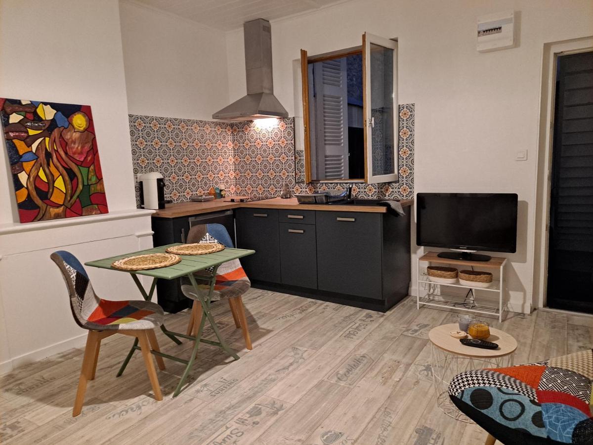 Studio Cosy Meuble, Terrasse Et Patio Pour Velo Рошфор Екстер'єр фото
